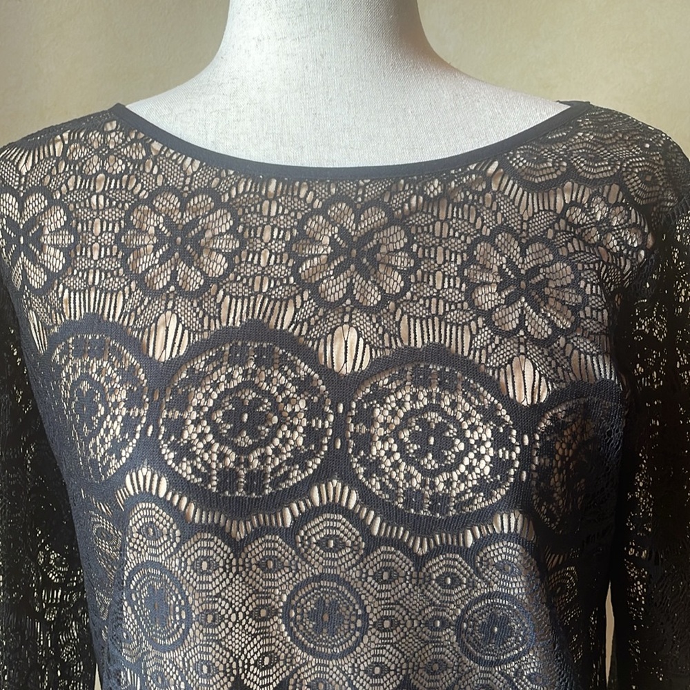 Max Studio Lace Top - Picture 2 of 9